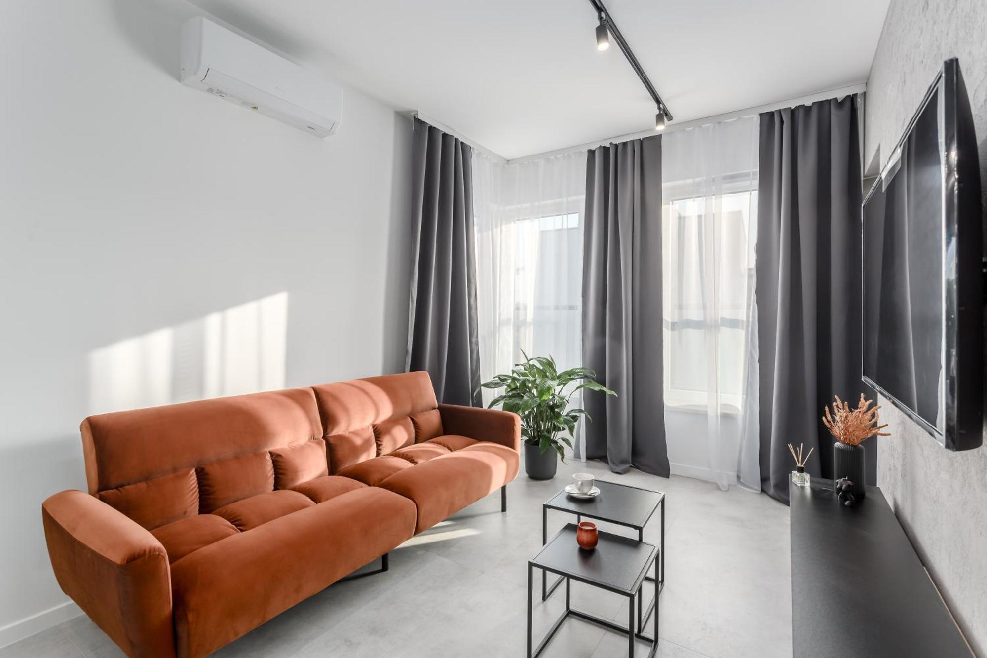Apartment Jacuzzi Hideout - Private Terrace - Free Parking *